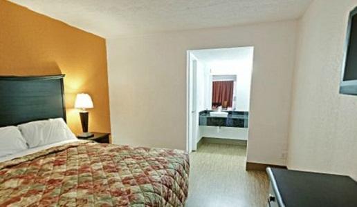 Econo Lodge Metropolis Δωμάτιο φωτογραφία
